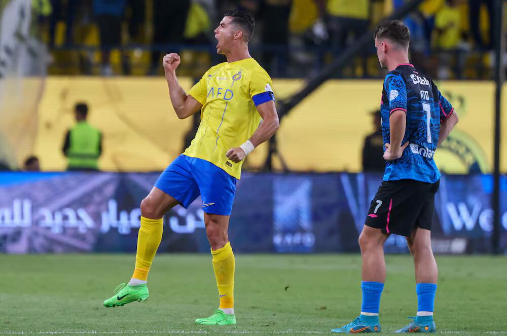 Cristiano Ronaldo nærmer seg saudisk rekord etter å ha scoret hattrick for Al Nassr