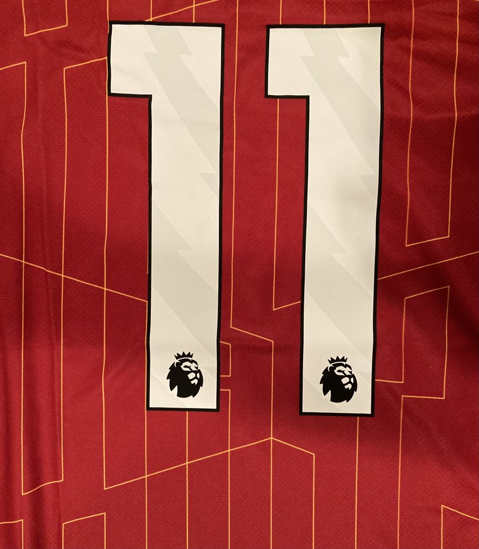 https://www.billigefotballshop.com/wp-content/uploads/2024/11/Liverpool-drakt-2.jpeg